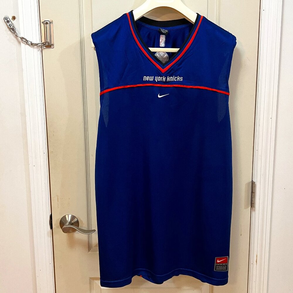 Nike Team Men's Size XXL 100% Polyester Sleeveless V-Neck Mesh Shirt.Blue/Orange